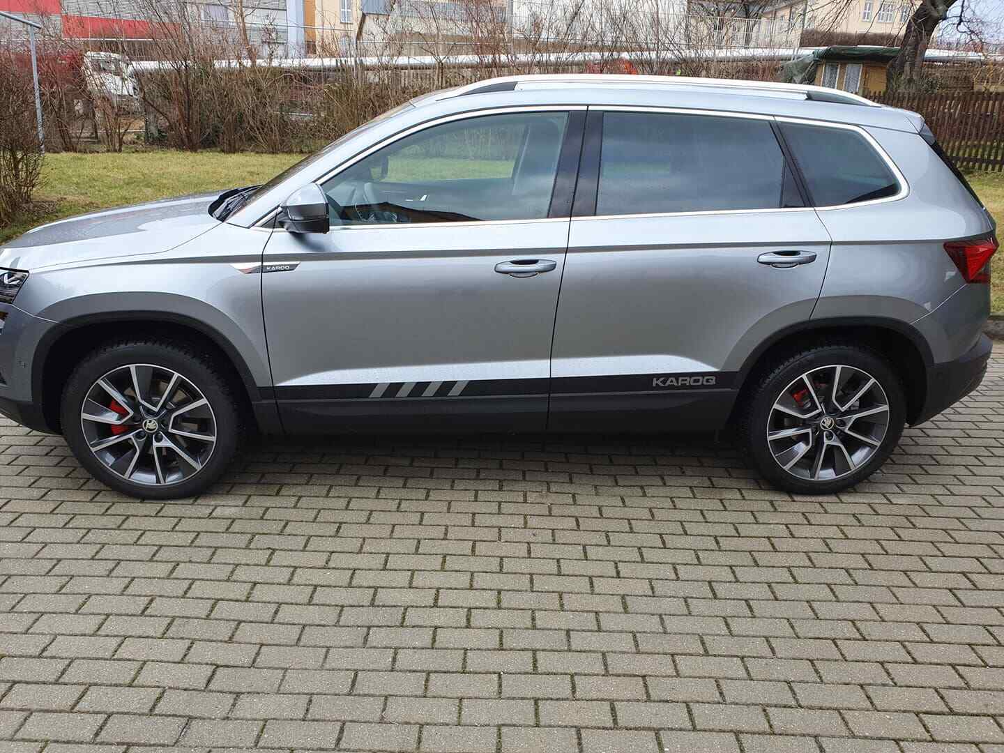 Seitenstreifen für Karoq Aufkleber Rennstreifen Styling RS